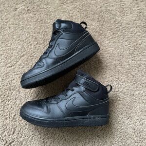 Nike Kids Black Court Bourough